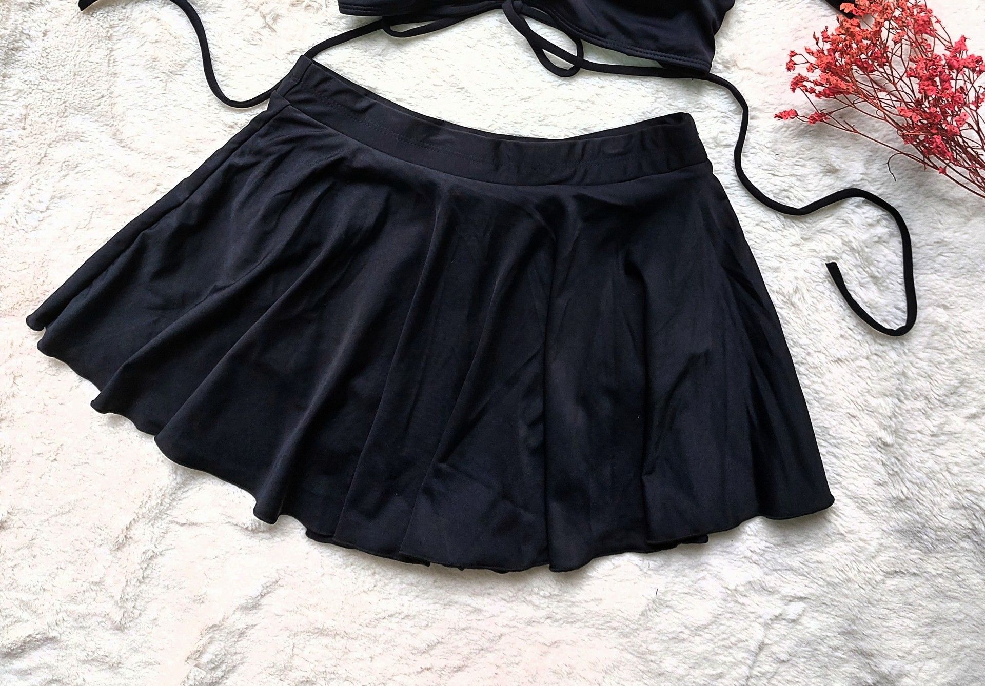 Đồ bơi nữ kín đáo bikini 2 mảnh áo rút ngực tay ngắn croptop phối chân quần váy xòe màu đen đi biển đẹp BIKINI SÀI GÒN