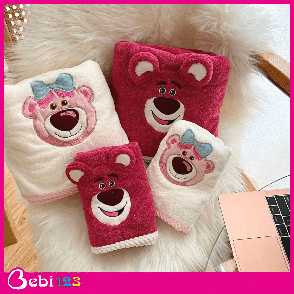Set 2 khăn tắm Gấu Dâu Lotso siêu cute cho bé