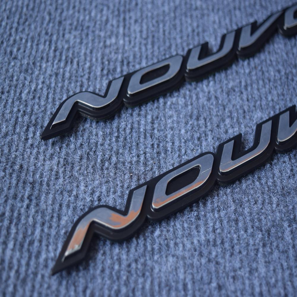 [HCM][HOT] CẶP TEM CHỮ NỔI LOGO NOUVO CHẤT LIỆU NHỰA MẪU MỚI