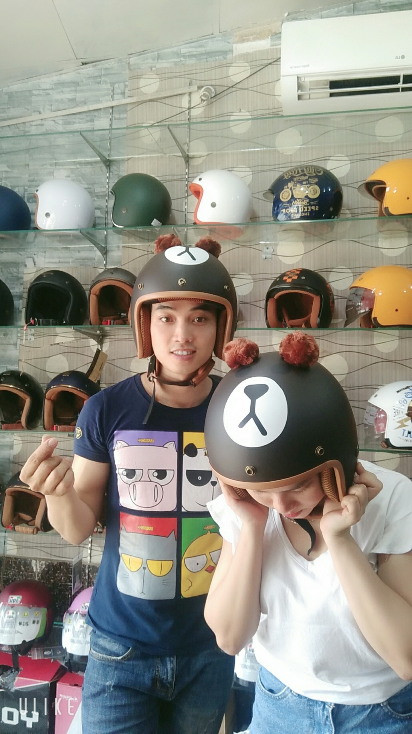 Mũ Bảo Hiểm 3/4 Pikachu Người Lớn