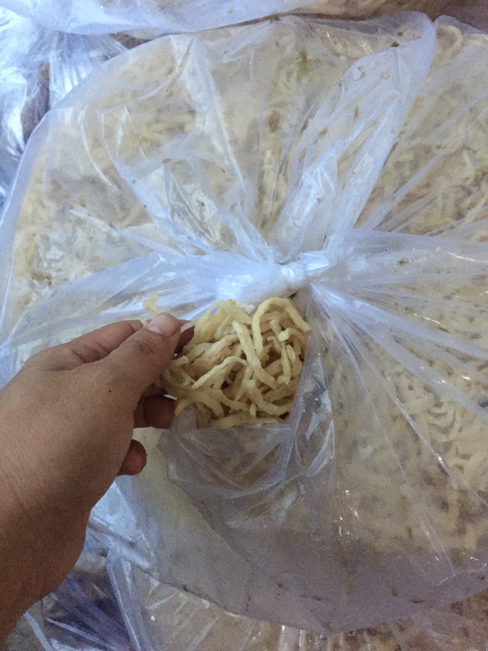 [HCM]Củ cải muối mặn cắt sợi ngon ( xá bấu) túi 1kg