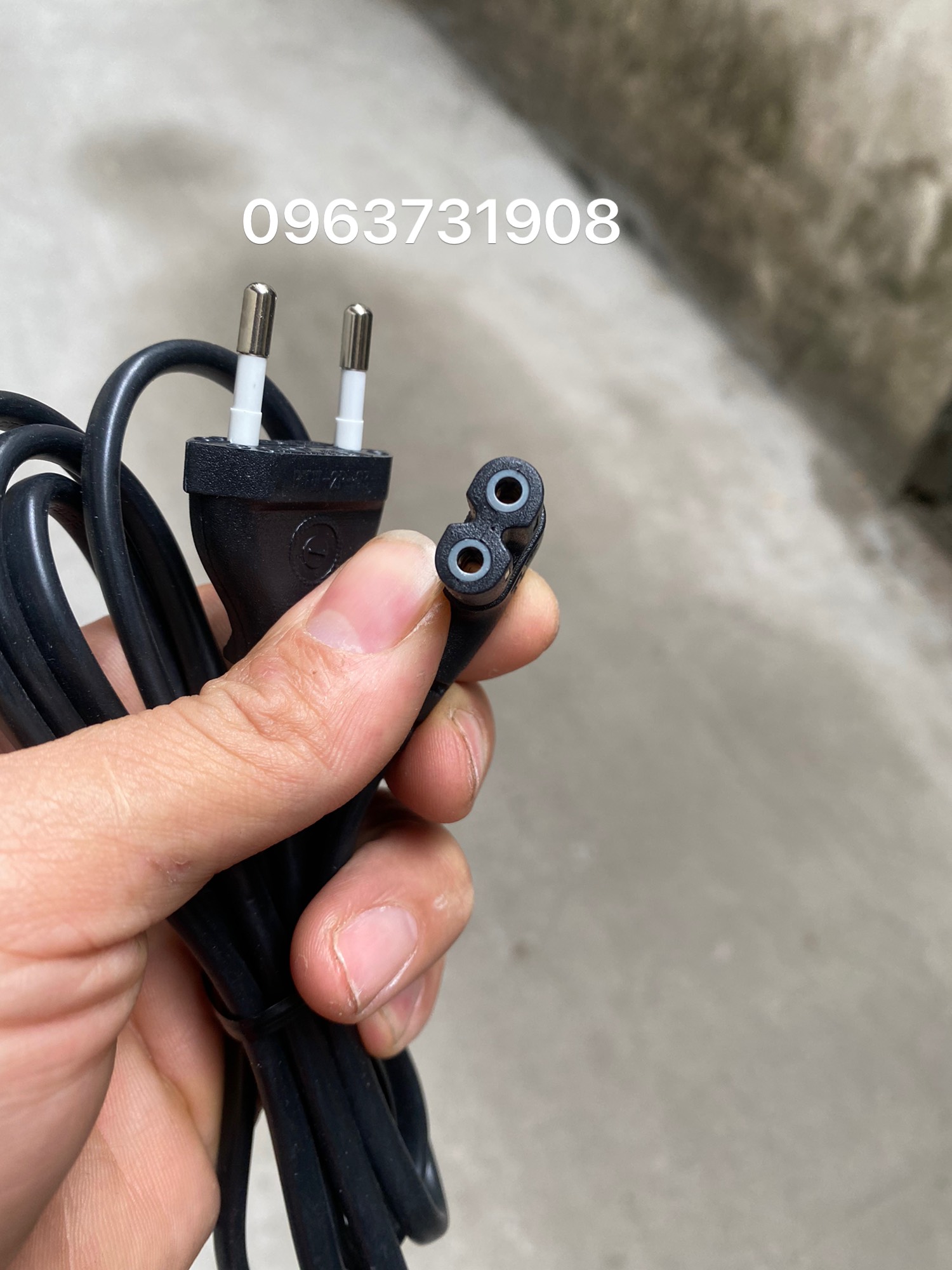 Dây cap nguồn số 8 cho tivi Panasonic