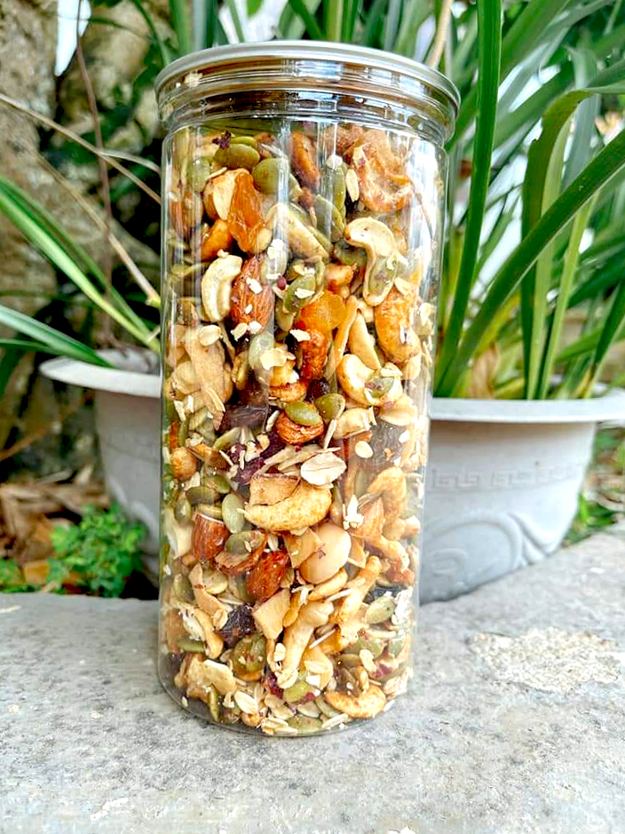 Granola Nhiều Hạt Cao Cấp - Granola Siêu Hạt (5% yến mạch)