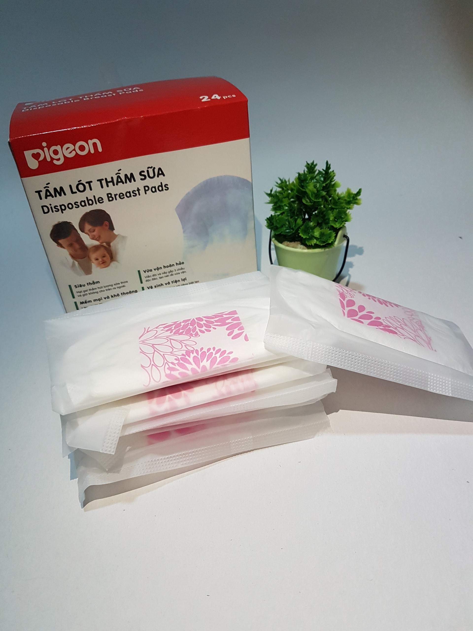 Miếng lót thấm sữa Pigeon ( Hộp 24 miếng )