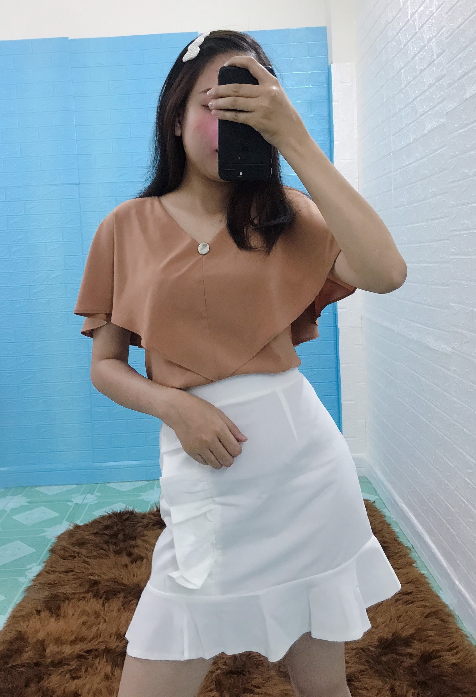 [HCM]Áo Kiểu Cổ V Cách Điệu ( KÈM QUÀ TẶNG NGẪU NHIÊN)