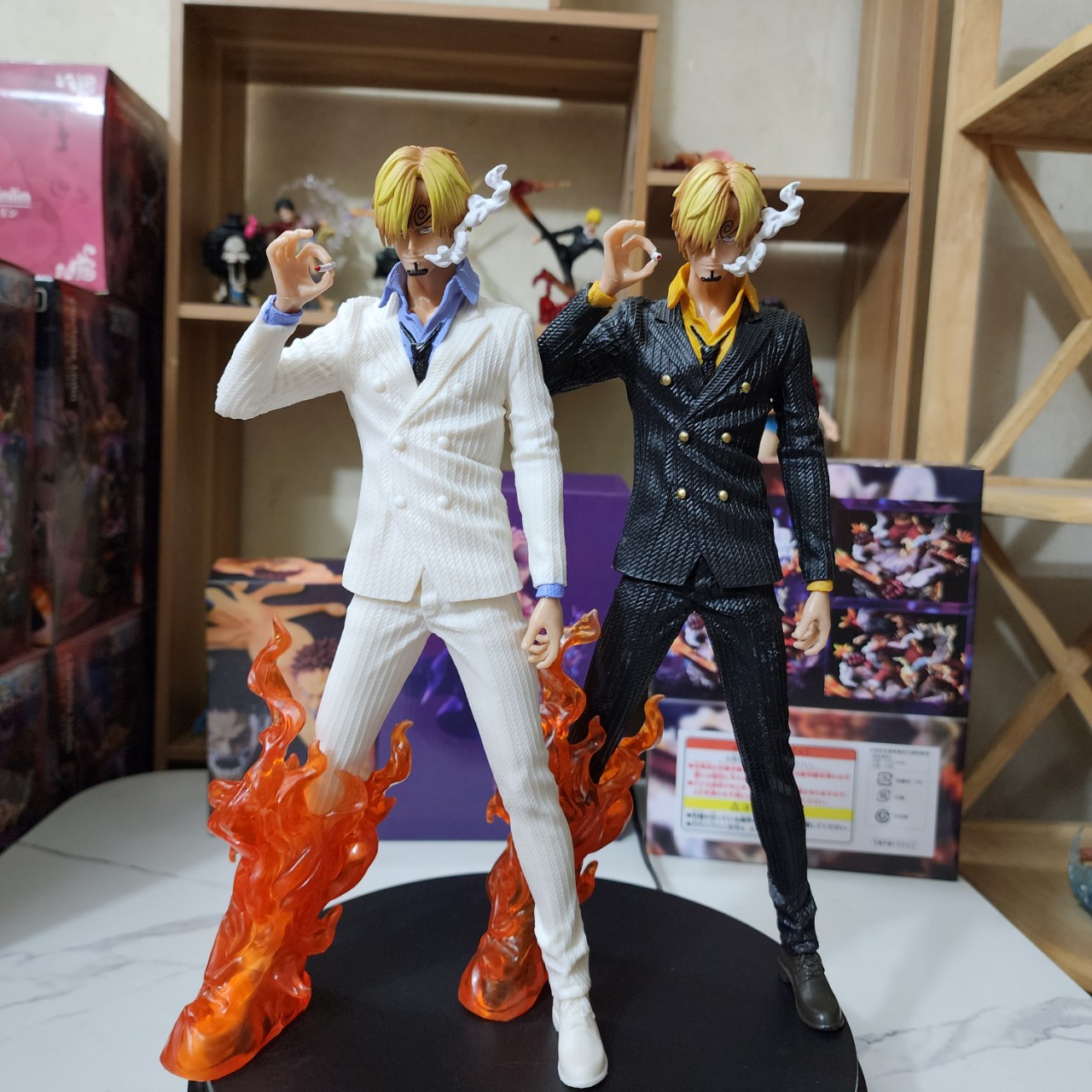 (Mô hình One Piece) Vinsmoke Sanji chân lửa mặc vest dáng đứng cực ngầu (33cm)