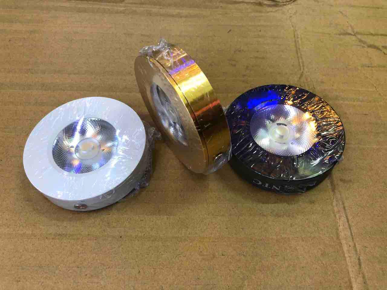 Đèn ốp tủ rượu 5w 220v