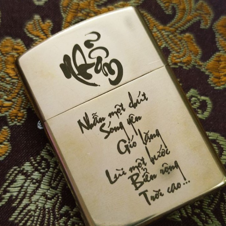 [HCM]Bật lửa Zippo Đồng nguyên khối chữ Nhẫn thư pháp