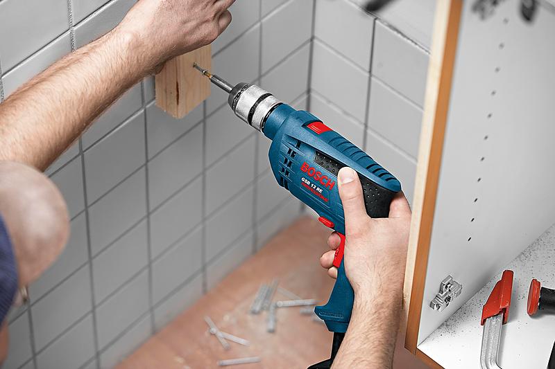 Máy khoan Bosch GBM 13 RE hộp giấy