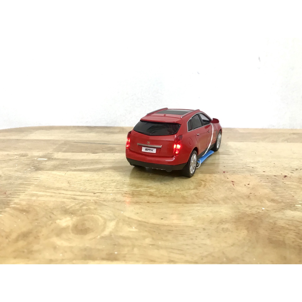 Mô hình xe Cadillac SRX _ Tỷ lệ 1:32