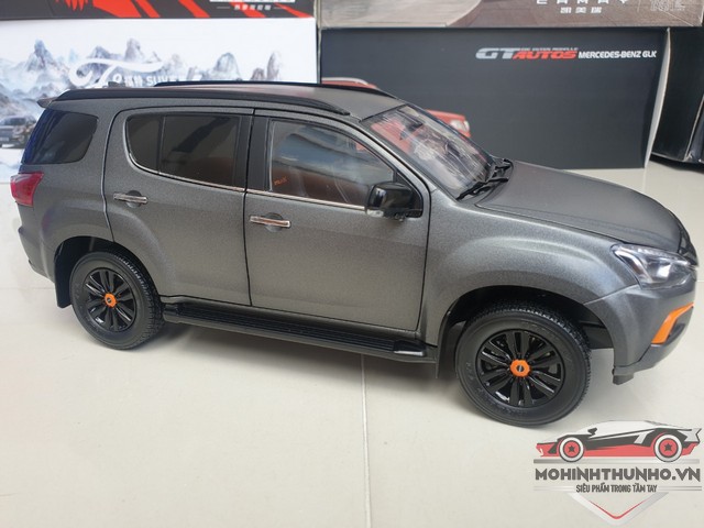 Xe mô hình Isuzu MU-X, tỉ lệ 1:18