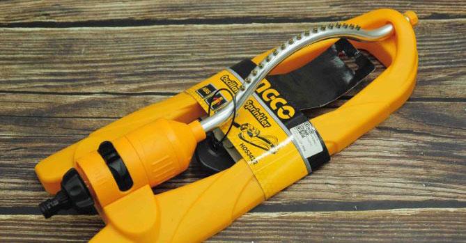 Đầu phun tưới nước INGCO HOS3422