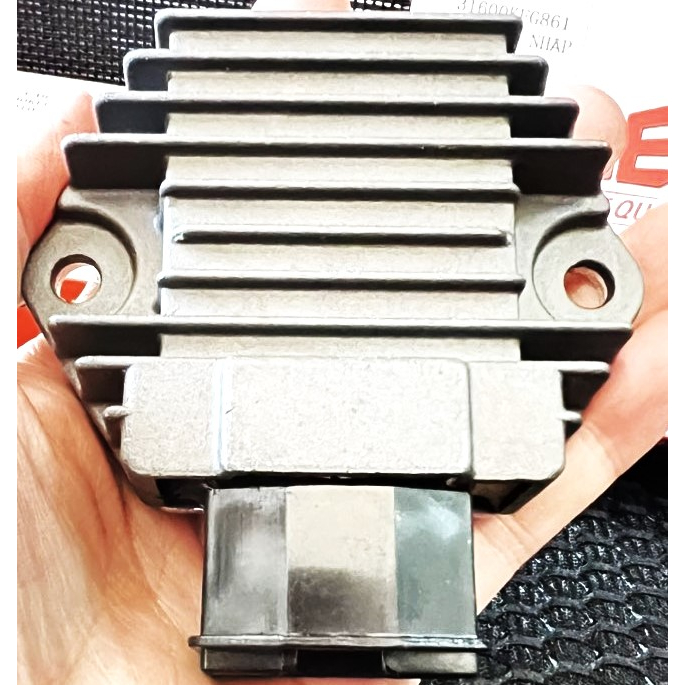Sạc SH Ý Dylan SH 125 150