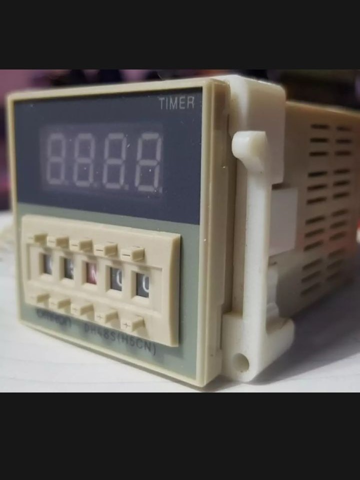 Rơle thời gian (Timer) Omron DH48S-S (Kèm đế)