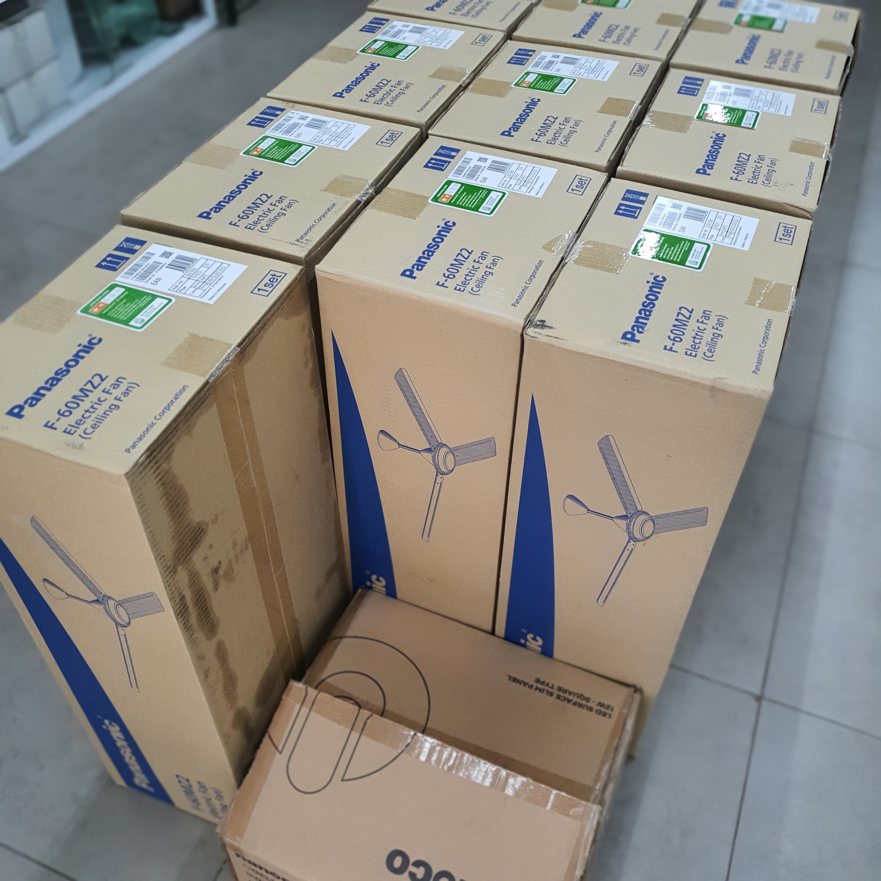 Quạt trần 3 cánh Panasonic F-60MZ2