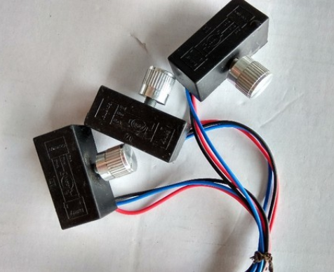 Bộ điều chỉnh tốc độ máy bơm mini - Chiết áp điều tốc 12v