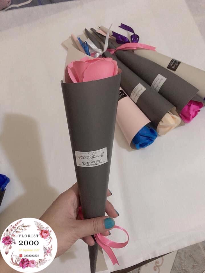 Sỉ hoa hồng sáp 1 bông ốc quế dài