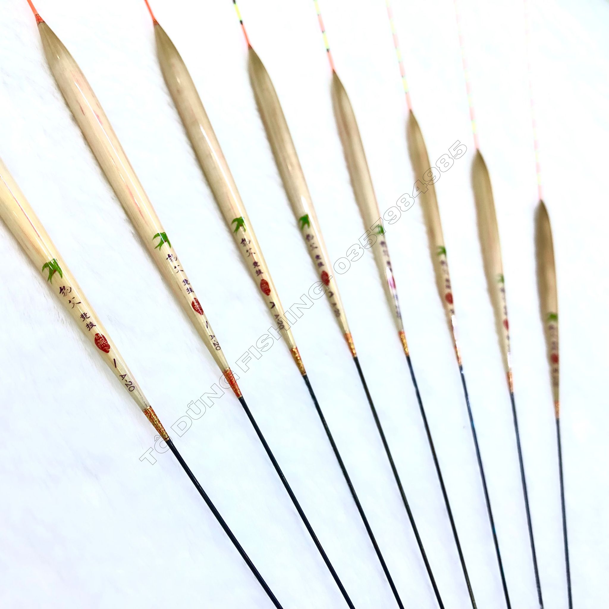 Float delphinium grass checkered A20
