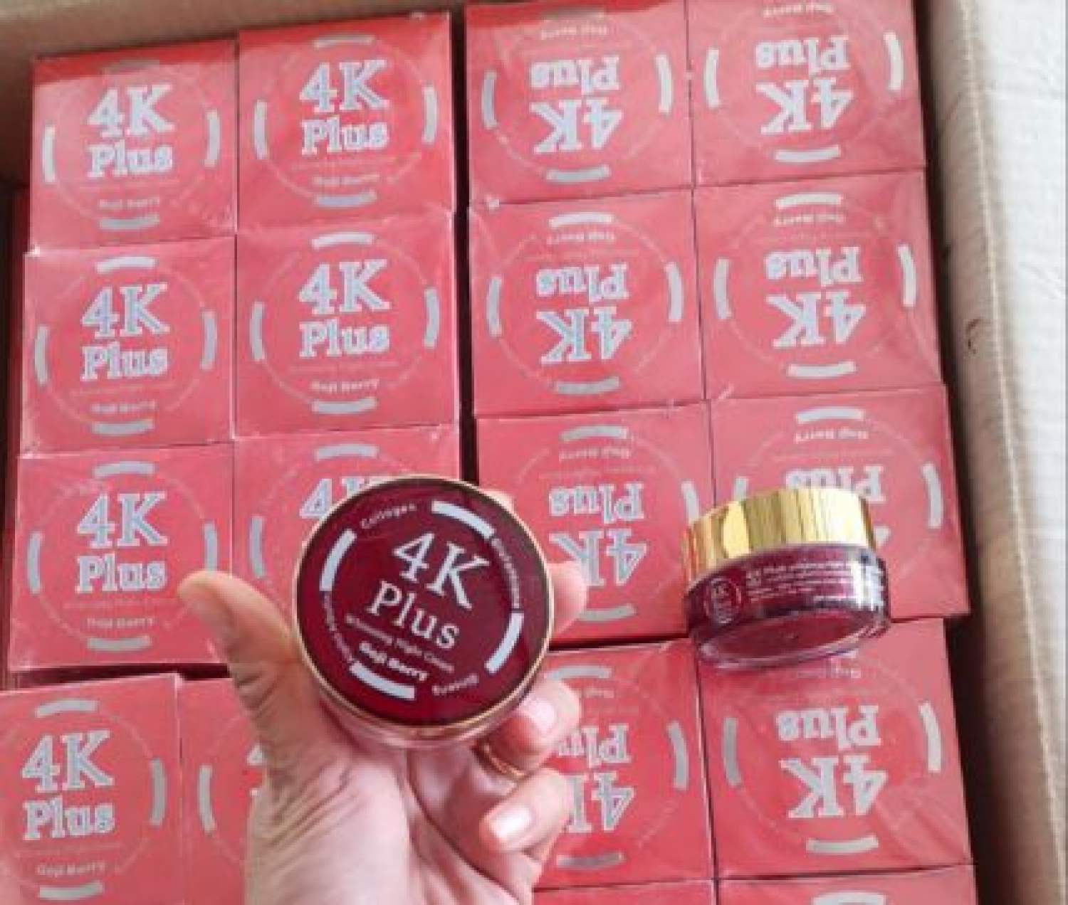 Kem 4k Plus Mụn Đỏ Thái Lan