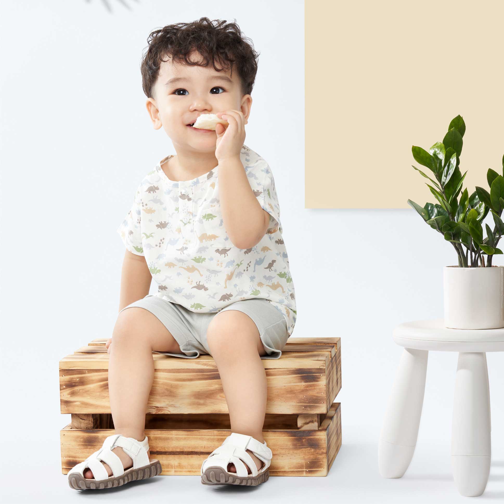 LULLABY - Bộ quần áo ngắn tay bé trai cài giữa NHT0708B