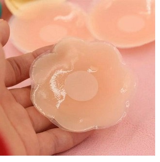 [SIÊU TIỆN LỢI] Hộp 10 Miếng Dán Nhũ Hoa Silicon Dán Ngực- Miếng Dán Ti