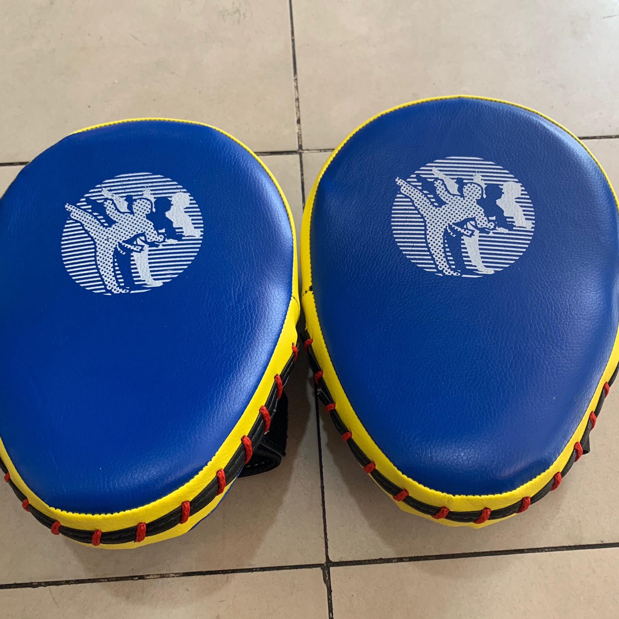 [HCM]ĐÍCH ĐẤM BOXING SET 2 CÁI ĐÍCH ĐẤM BỐC.