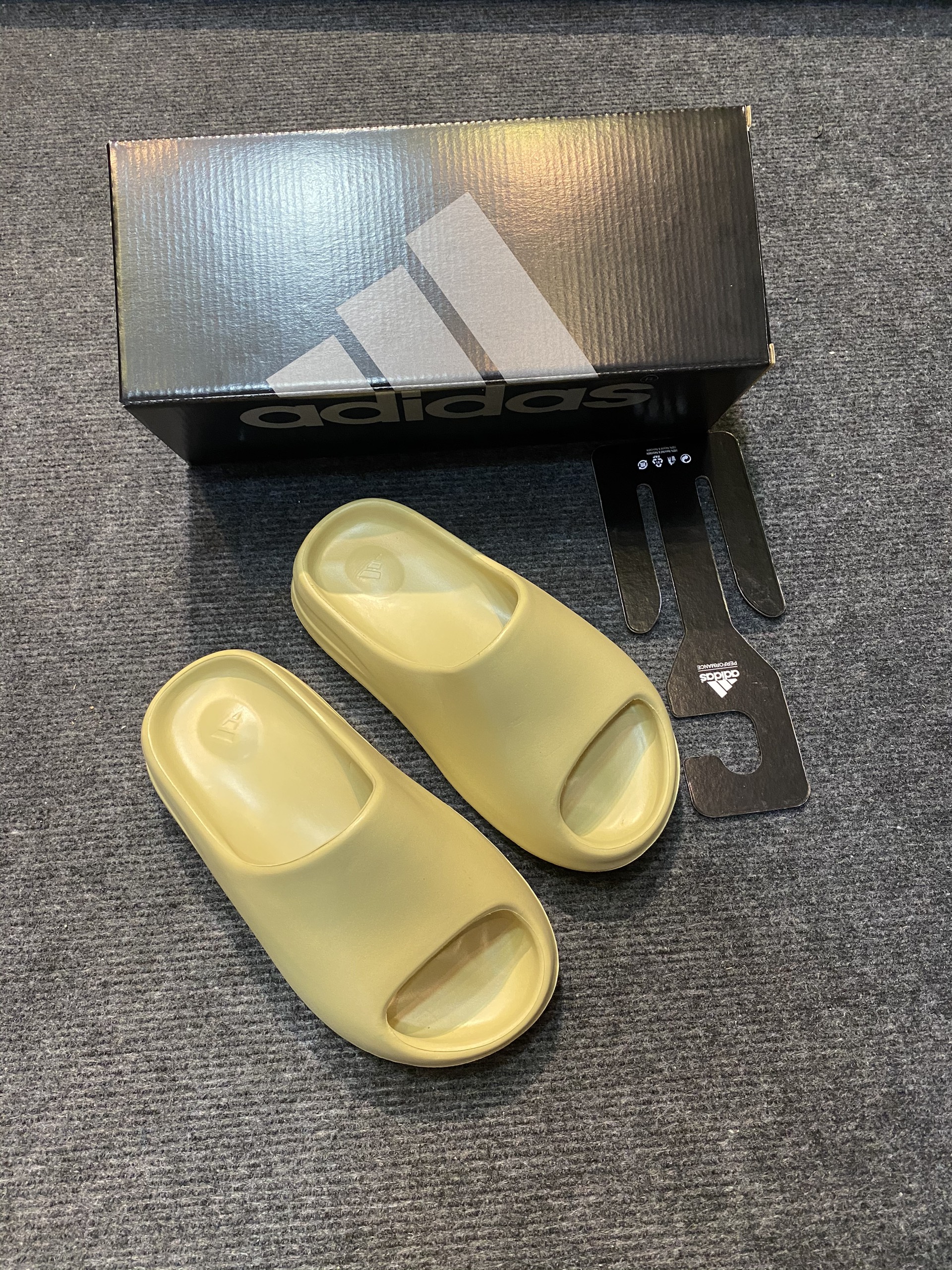 Dép adidas yeezy slide trơn