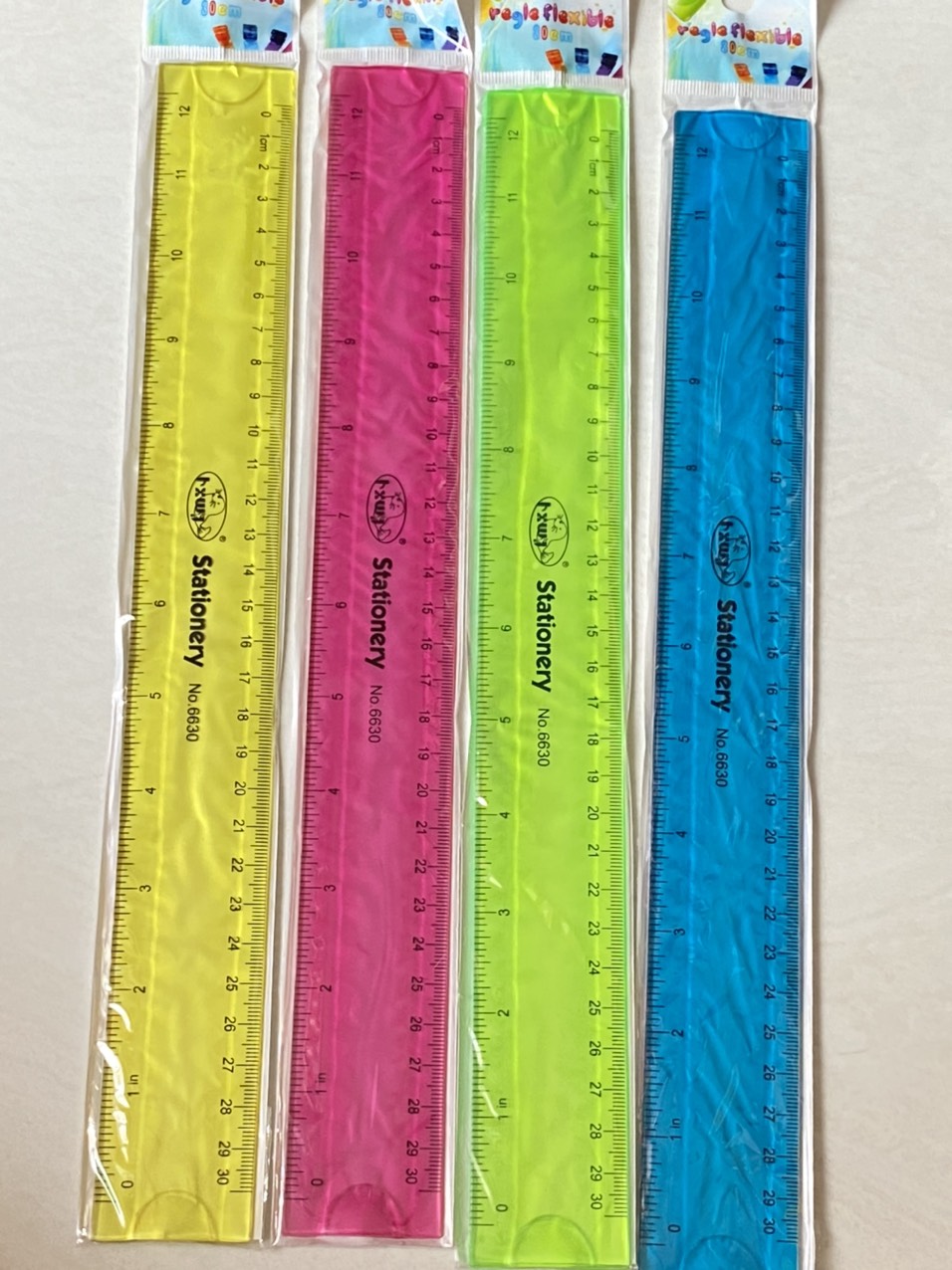[HCM]Thước dẻo dài 30cm-màu sáng