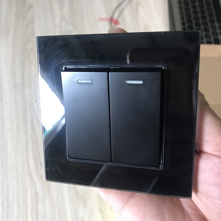 CÔNG TẮC ĐIỆN 2 NÚT MẶT KÍNH CƯỜNG LỰC ATS-BSW2