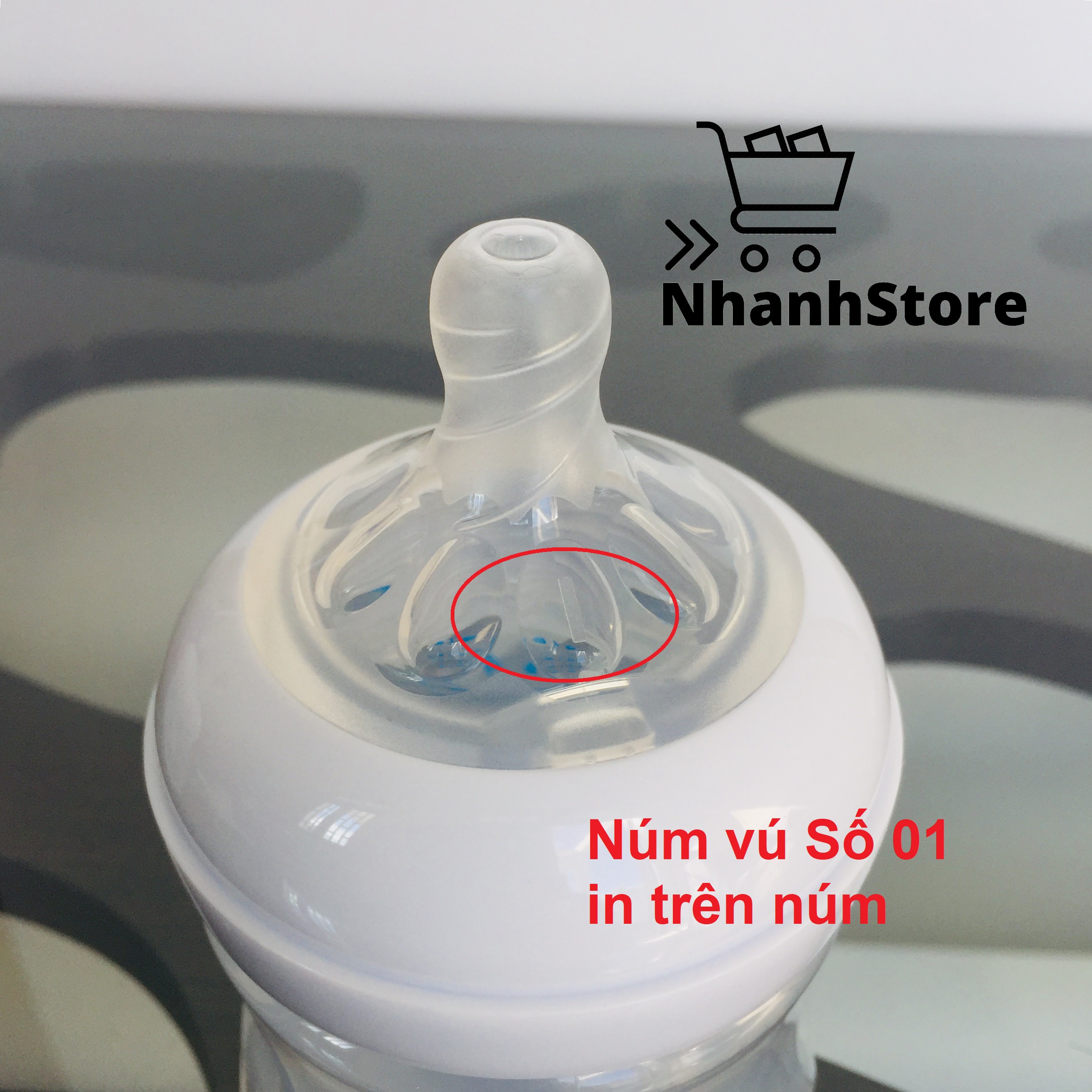 Bình sữa Avent Nautural 125ml [Núm số 1, 0m+] [Màu trắng trong]