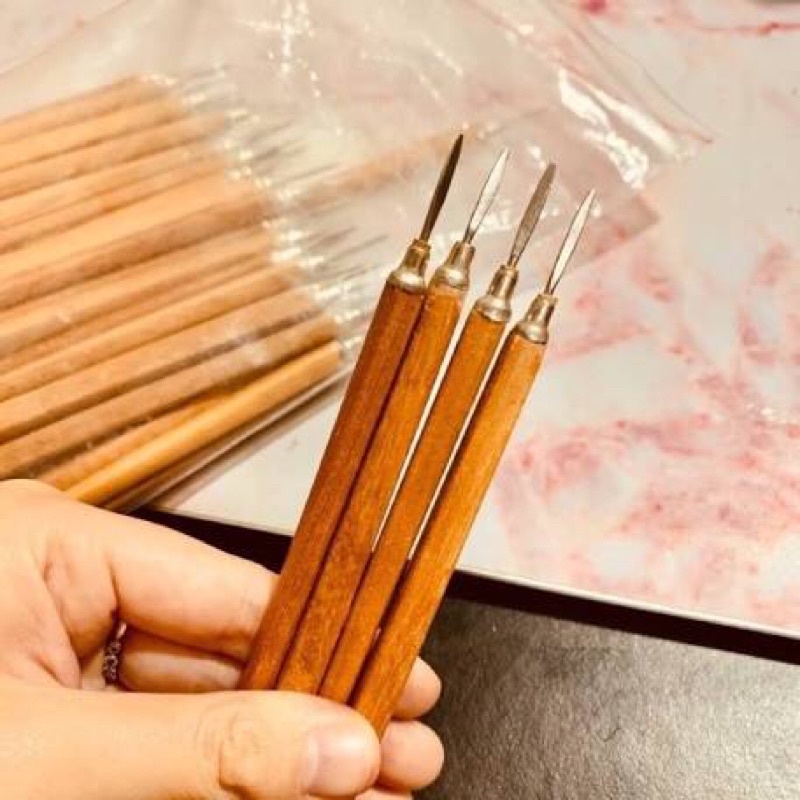 Cây lấy khoé Nail chuyên dụng cán gỗ