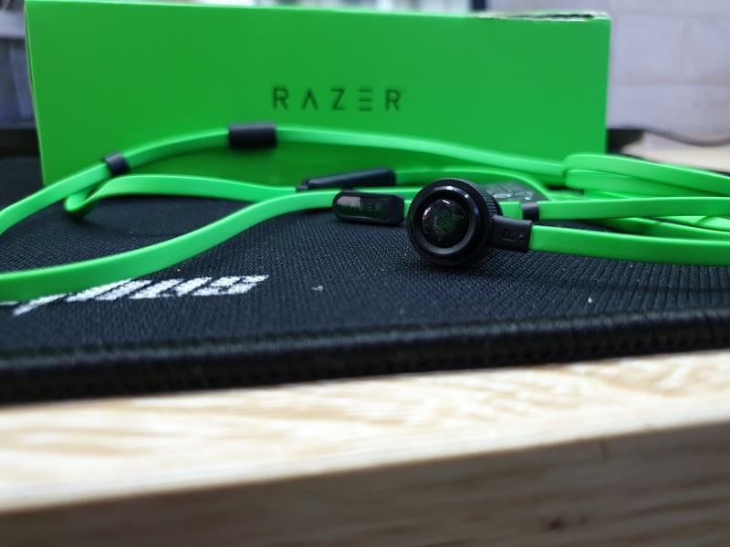 TAI NGHE RAZER HAMMERHEAD PRO V2