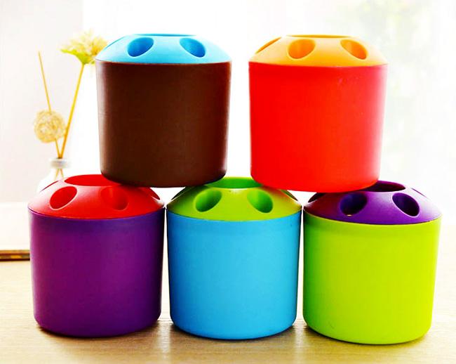 Dụng cụ đựng bàn chải và kem đánh răng đa năng