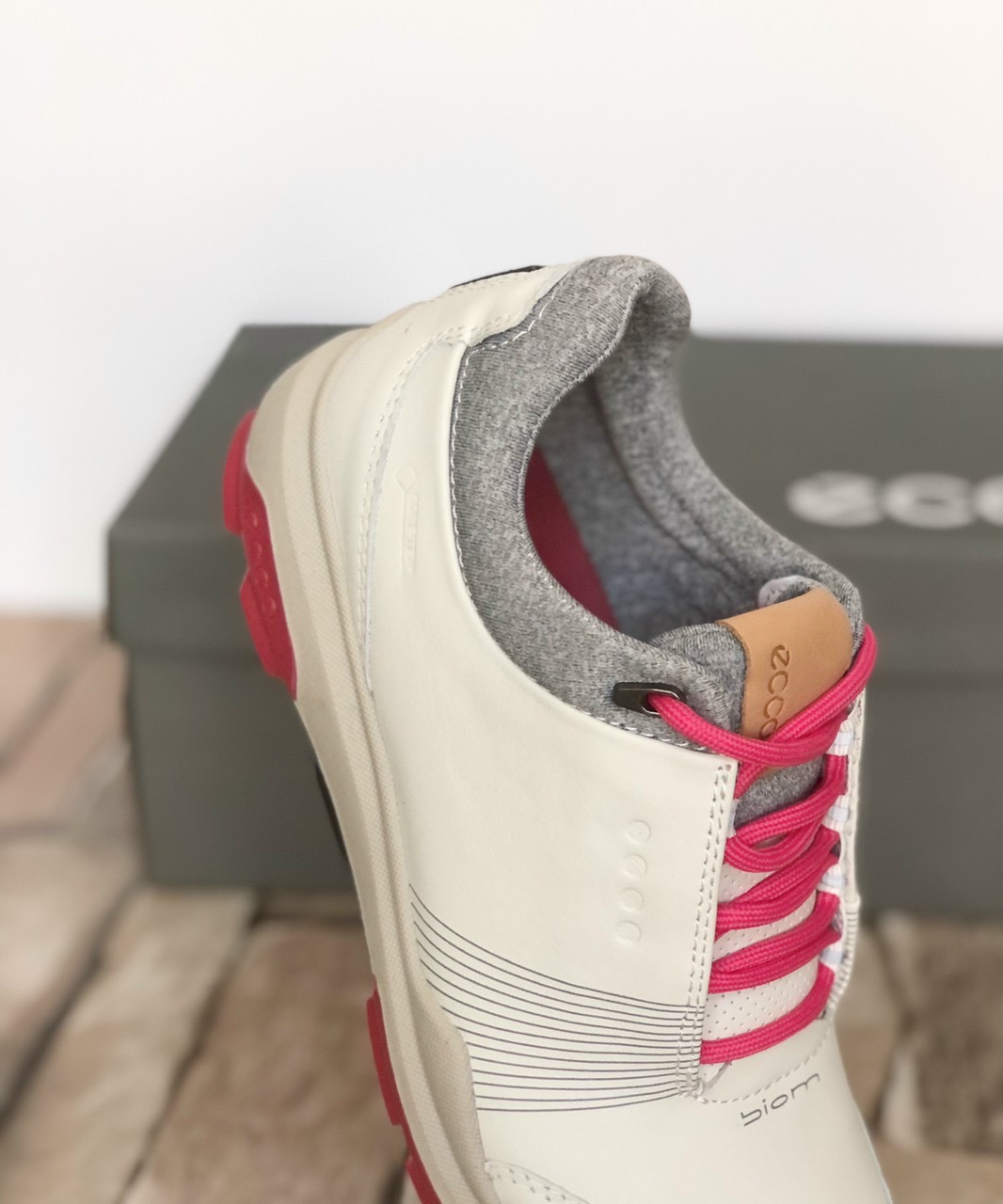 [SOCKS GIFT][BIGSALE] ECCO W BIOM HYBRID 3 WOMEN