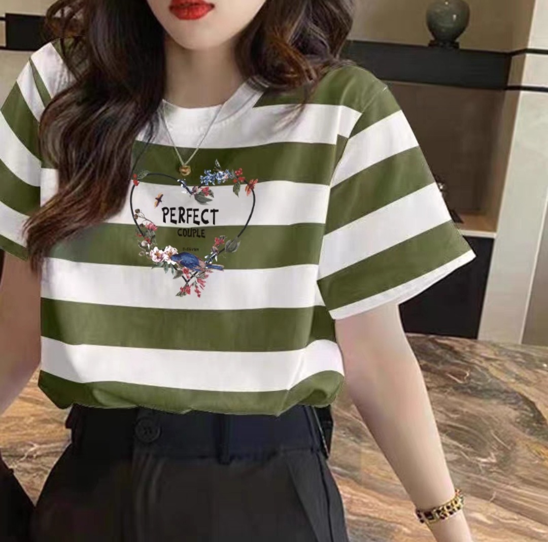 Áo thun kẻ sọc ngang trái tim T043