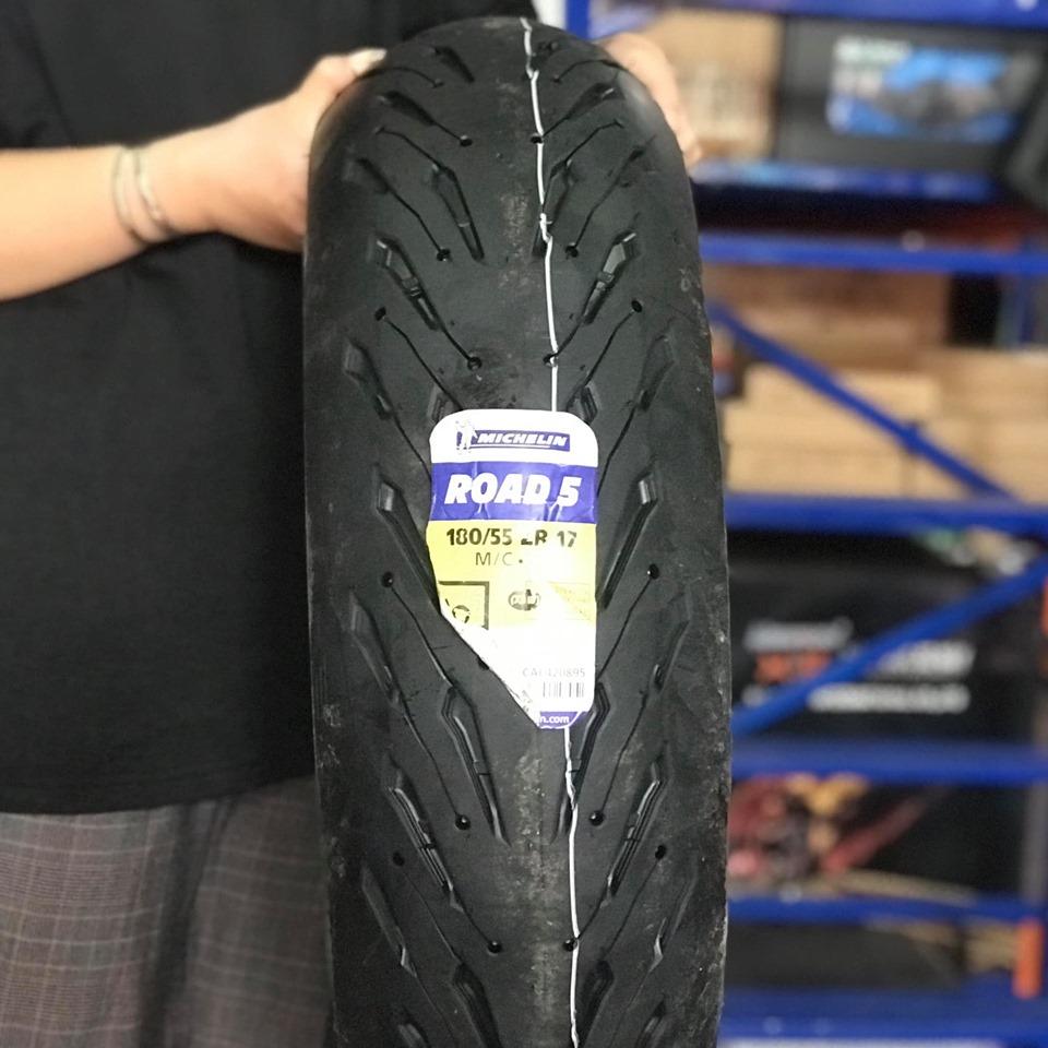 Lốp xe Michelin Pilot Road 5 180/55-17