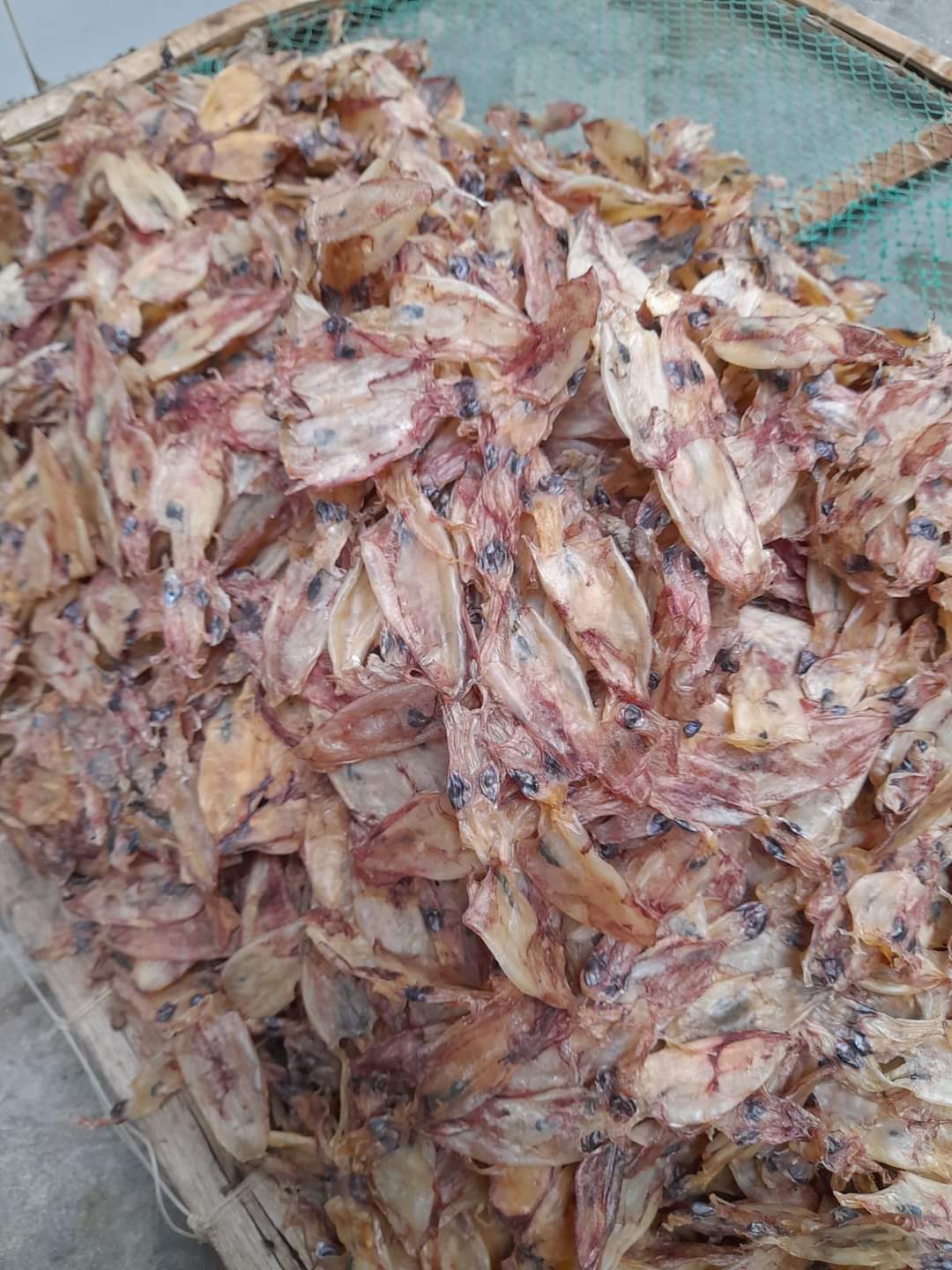 Khô mực chuối ,ít mặn thịt dai ngon ngọt khô mực biển chuyên nấu canh nước lèo nấu mì nấu súp rim me , khô thoại sơn
