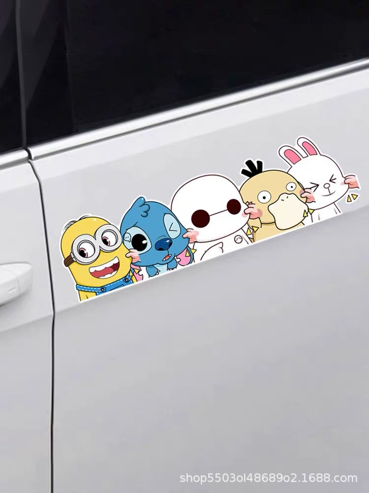 Tem decal hoạt hình dán xe độc đáo