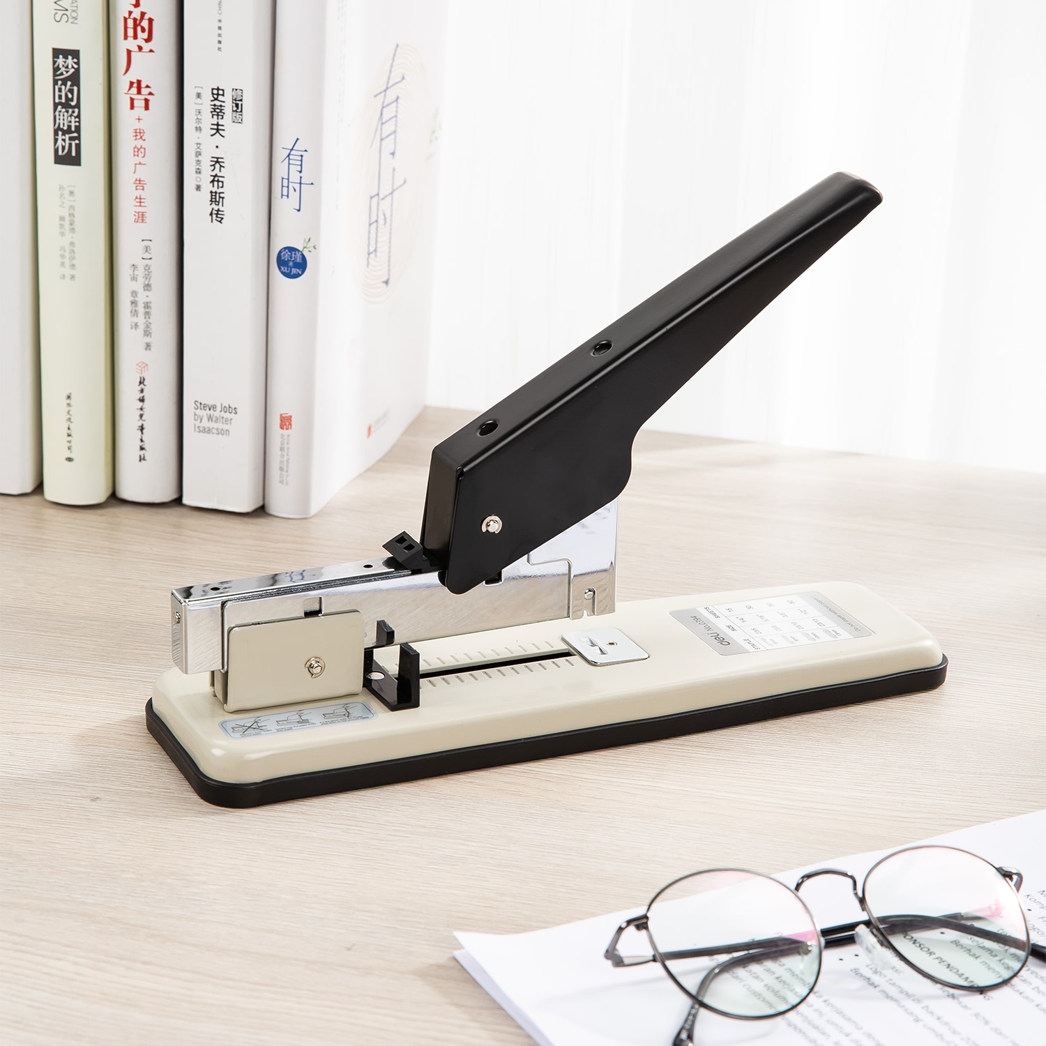 Dập ghim đại Deli, cỡ lớn 80 trang, Đen - 1 cái E0394