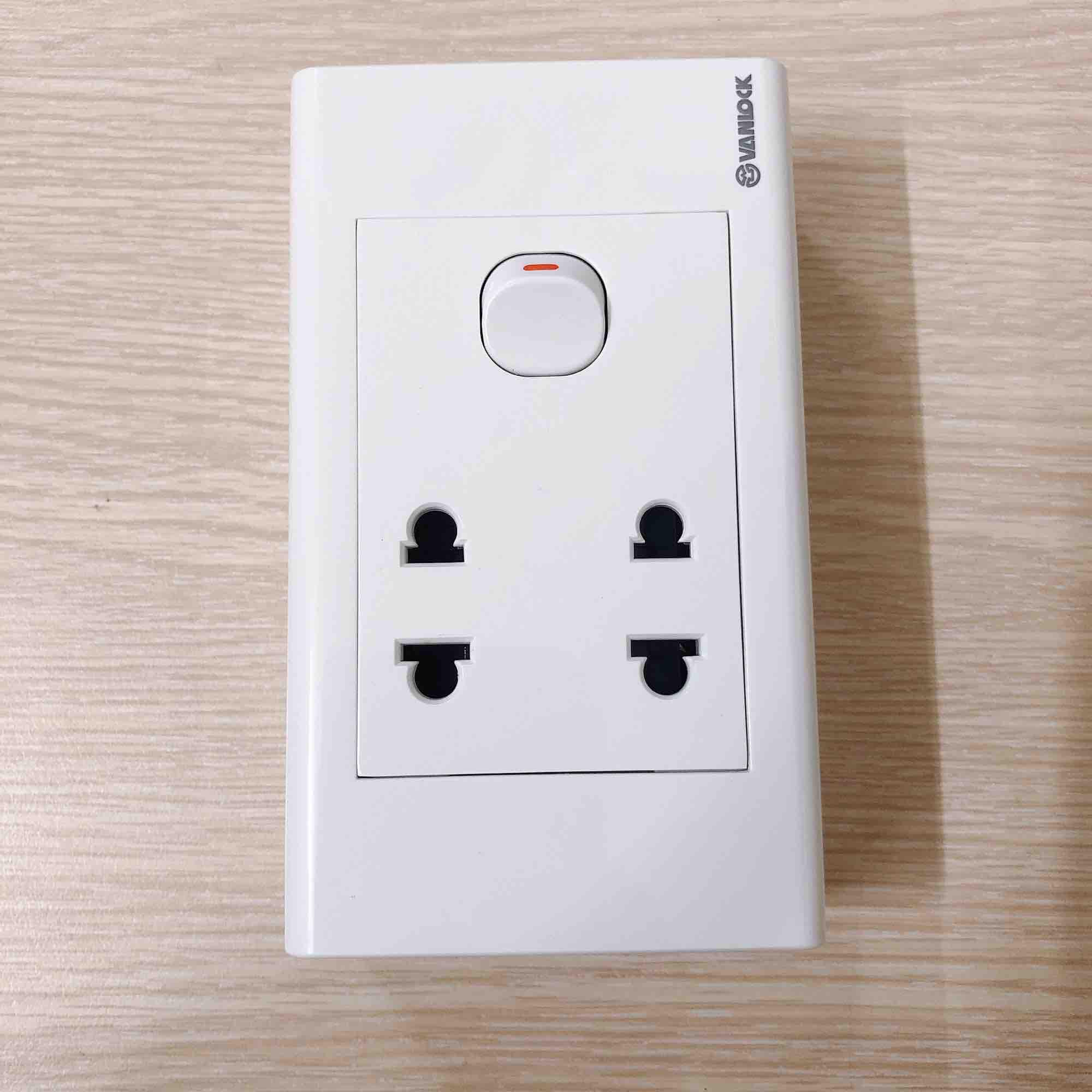 [HCM]Combo ổ cắm  công tắc  đế nổi SINO