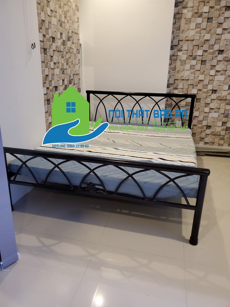 [HCM] Giường sắt kiểu gỗ cao cấp 140×200 đan chéo