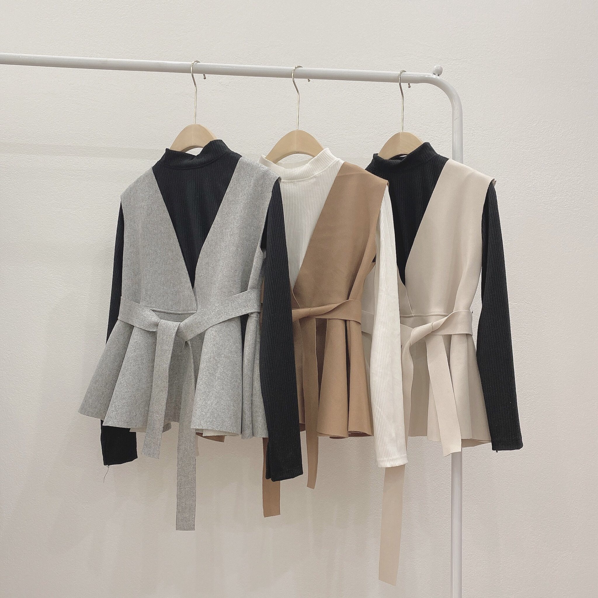 Set áo yếm da lộn kèm đai