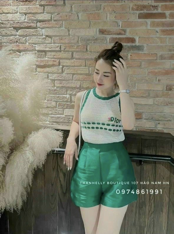 Áo len lưới sát nách thêu viền D.O