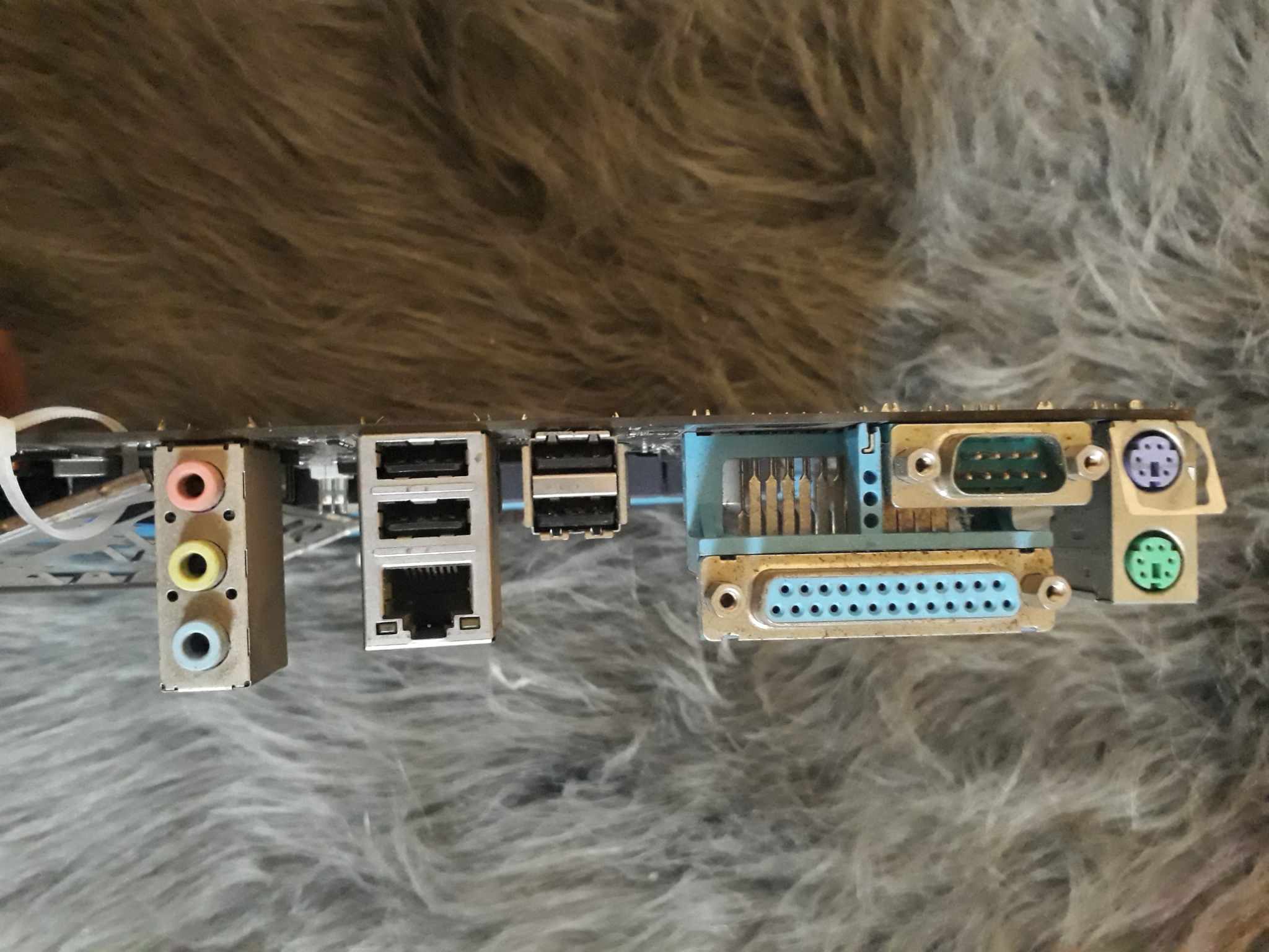Main H61 Asus. P8h61 không onboard. bảo hành 1 tháng