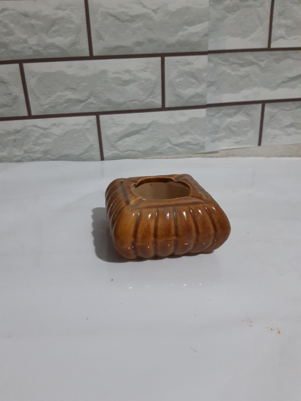 [HCM]Gạt tàn men nâu vuông 5*10 cm