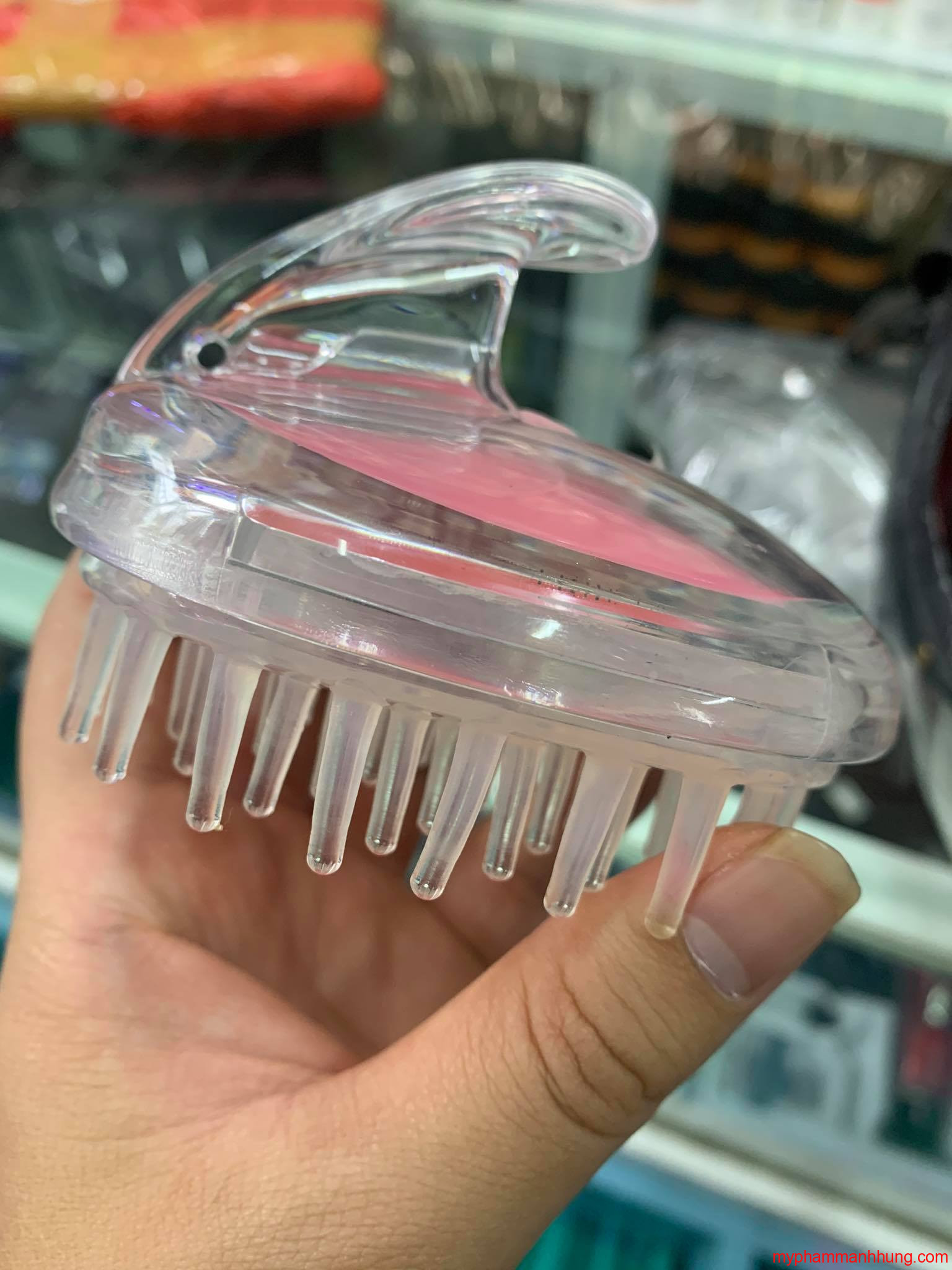 Dụng cụ gội đầu và massa đầu thư giãn