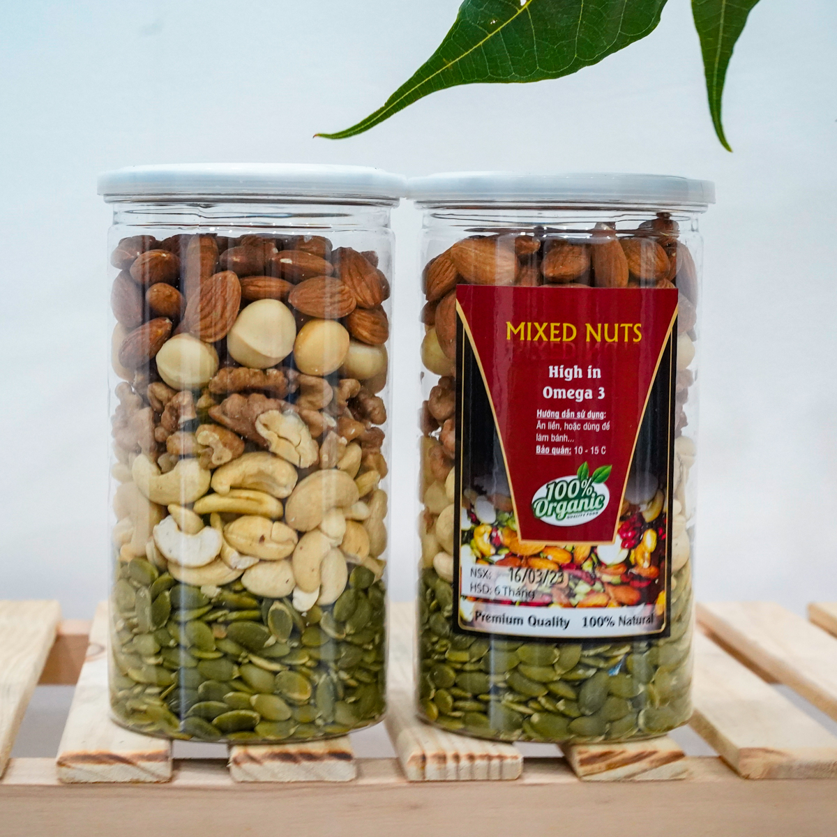 Dietary Nutritious Nuts - Mix of 5 Types of Nuts (Macadamia, Red Walnuts, Cashews, Pumpkin Seeds, Almonds)