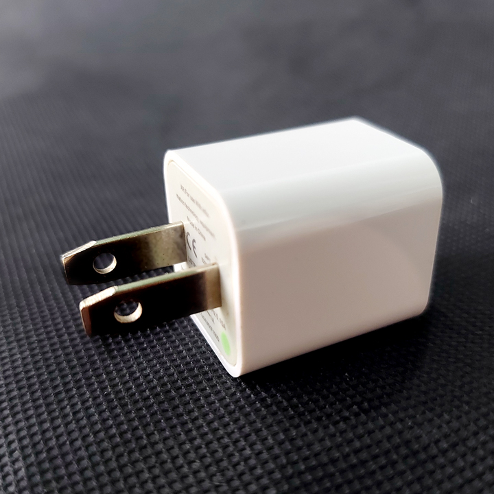 Củ Sạc cổng USB 1A / 2.1A model AR-2100 (Trắng)