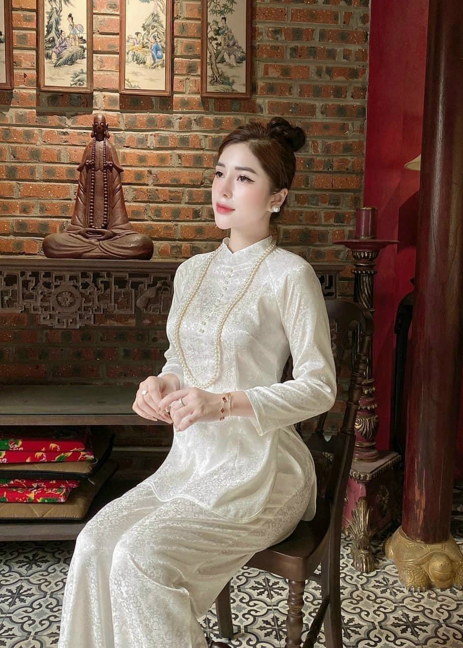 SÉT BỘ BÀ BA GẤM ĐÍNH CƯỜM XINH XẮN