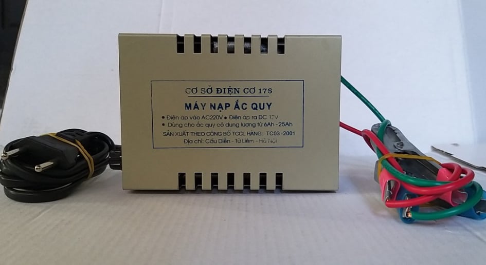 máy nạp ắc quy 12v.25ah.dành cho xe máy